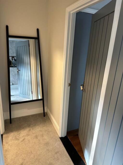 High Wycombe Centre- 2 Bed Flat Apartment Екстериор снимка